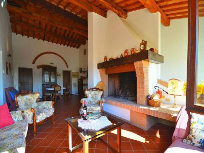 Farmhouse Agriturismo in Tuscany with Pool and Wine Tasting - Outdoor photo 30