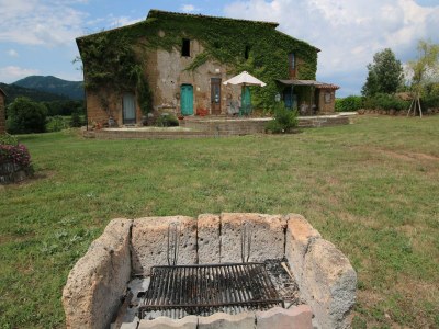 Farmhouse Romantic Farmhouse with Pool - Outdoor photo 20