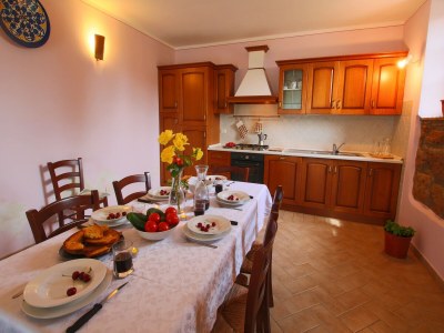 Farmhouse Romantic Farmhouse with Pool - Features photo 33