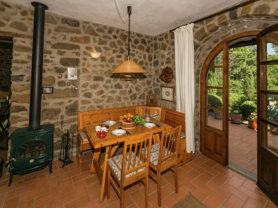 Villa Villa Santa Fiora Farmhouse - Features photo 19