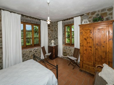 Villa Villa Santa Fiora Farmhouse - Features photo 24