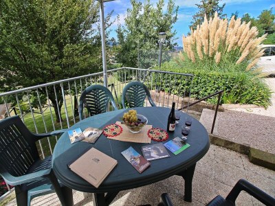 Apartment Apartment in Piticchio with Pool and BBQ - Outdoor photo 11