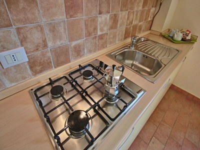 Apartment Apartment in Piticchio with Pool and BBQ - Features photo 16