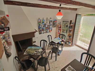 Apartment Apartment in Piticchio with Pool and BBQ - Features photo 22