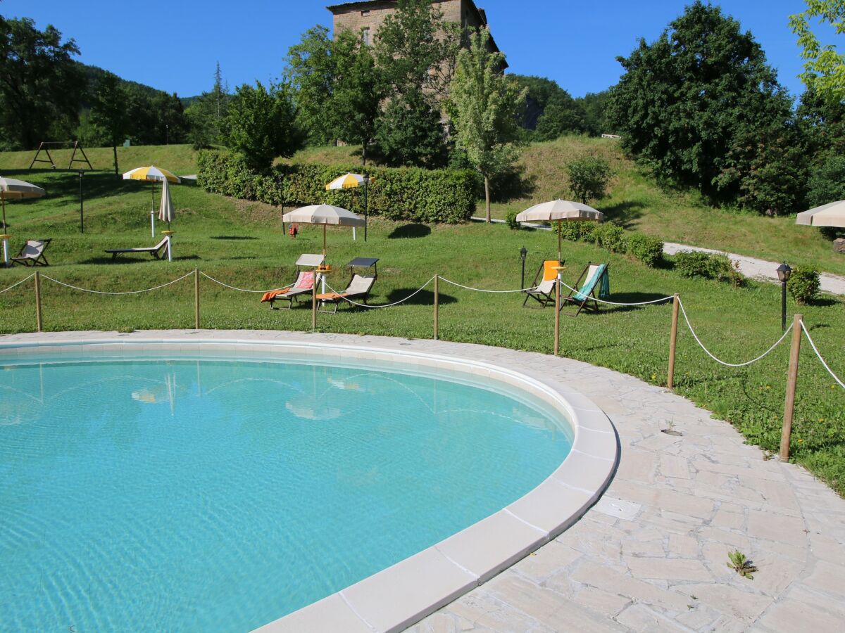 Cottage Rückzugsort mit Hügelblick und Pool - Outdoor photo 4