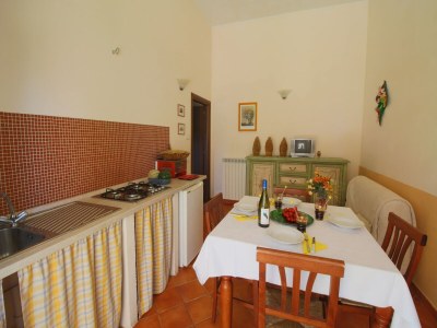 Cottage Rückzugsort mit Hügelblick und Pool - Features photo 25