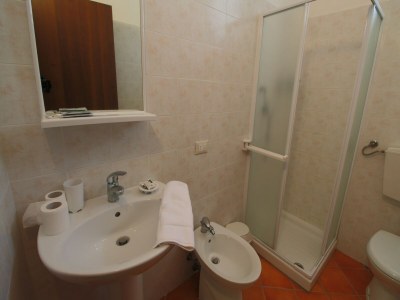 Cottage Rückzugsort mit Hügelblick und Pool - Features photo 33