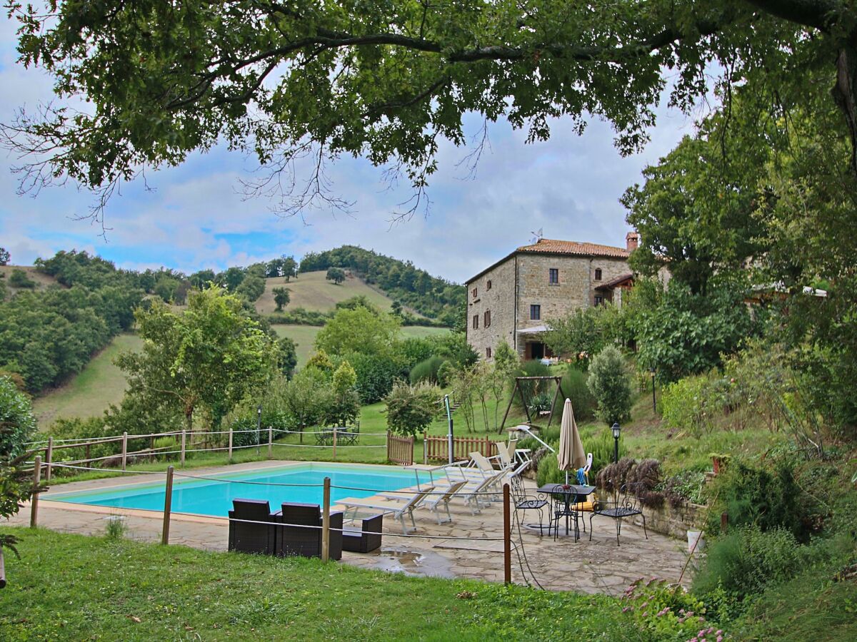 Farmhouse Farmhouse in Apecchio with Pool and Terrace - Outdoor photo 2