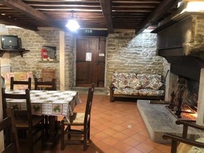 Farmhouse Chalet in Apecchio with Pool and Mountain Views - Features photo 26