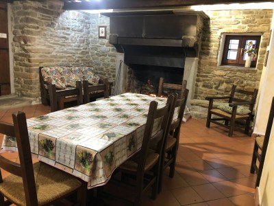 Farmhouse Chalet in Apecchio with Pool and Mountain Views - Features photo 33