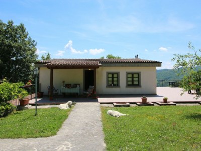 Farmhouse Farmhouse in Apecchio with Mountain Views - Outdoor photo 12