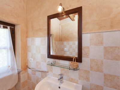 Farmhouse Farmhouse in Apecchio with Mountain Views - Features photo 20