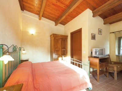 Farmhouse Farmhouse in Apecchio with Mountain Views - Features photo 24