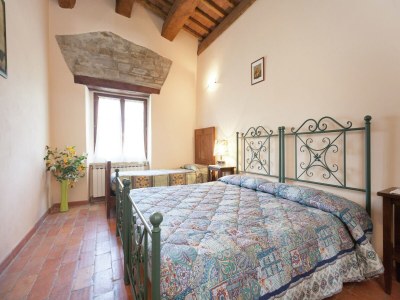 Farmhouse Farmhouse in Apecchio with Pool & Spa - Features photo 28
