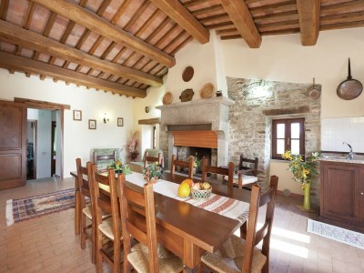 Farmhouse Farmhouse in Apecchio with Pool & Spa - Features photo 29