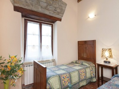 Farmhouse Farmhouse in Apecchio with Pool & Spa - Features photo 32