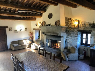 Farmhouse Farmhouse in Apecchio with Pool & Spa - Features photo 37