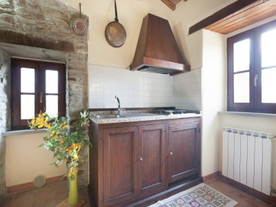 Farmhouse Farmhouse in Apecchio with Pool & Spa - Features photo 38