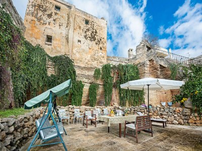 Holiday house Charming Home in Casarano with Garden - Outdoor photo 12