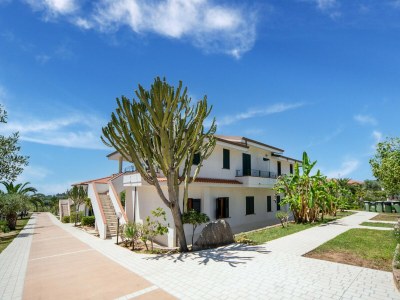 Holiday house Wohnung in Residenz mit Schwimmbad - Outdoor photo 5