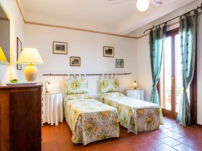 Villa Fesselnde Villa in Ricadi mit Pool - Features photo 24