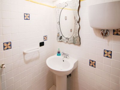 Villa Fesselnde Villa in Ricadi mit Pool - Features photo 34