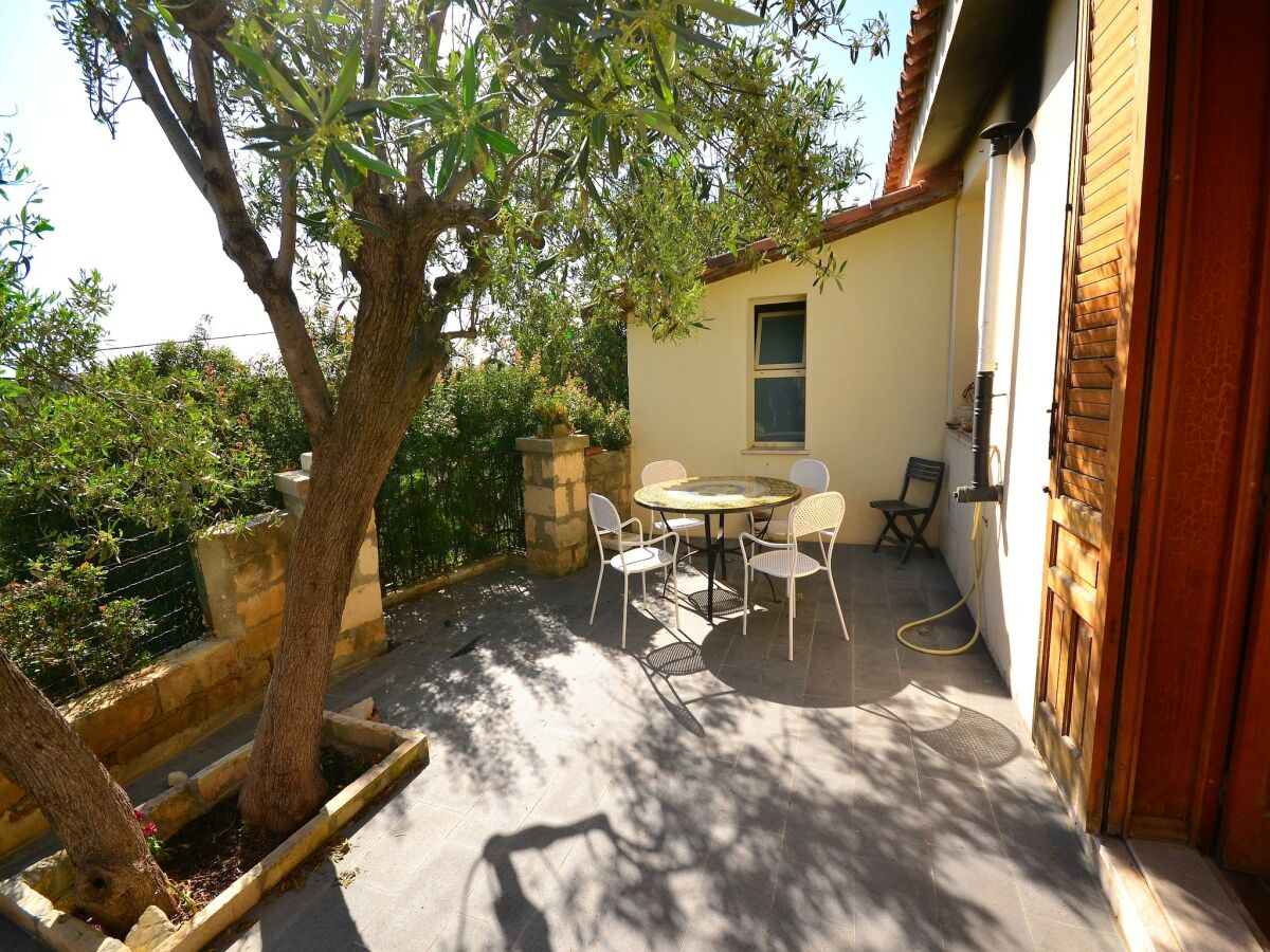 Holiday house Cottage in Sicily with Private Garden & BBQ - Outdoor photo 4