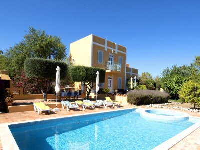 Cottage Lebhaftes Landhaus mit Gemeinschaftspool - Outdoor photo 4