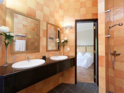 Villa Luxurious Villa in Monchique with Private Pool - Features photo 19