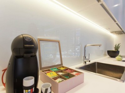 Villa Luxurious Villa with Private Pool and Garden - Features photo 13