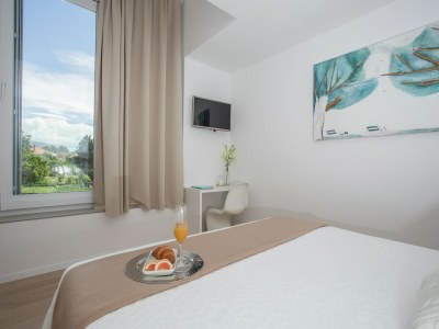 Villa Luxurious Villa with Private Pool and Garden - Features photo 16