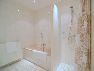 Holiday house Landvilla mit Spielen - Features photo 12