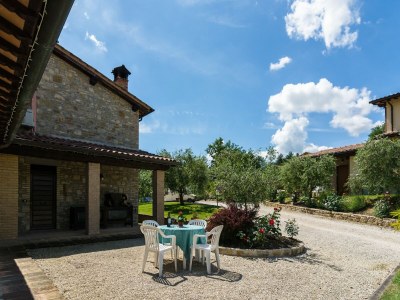 Cottage Mansion in Perugia with Pool & Sauna - Outdoor photo 15