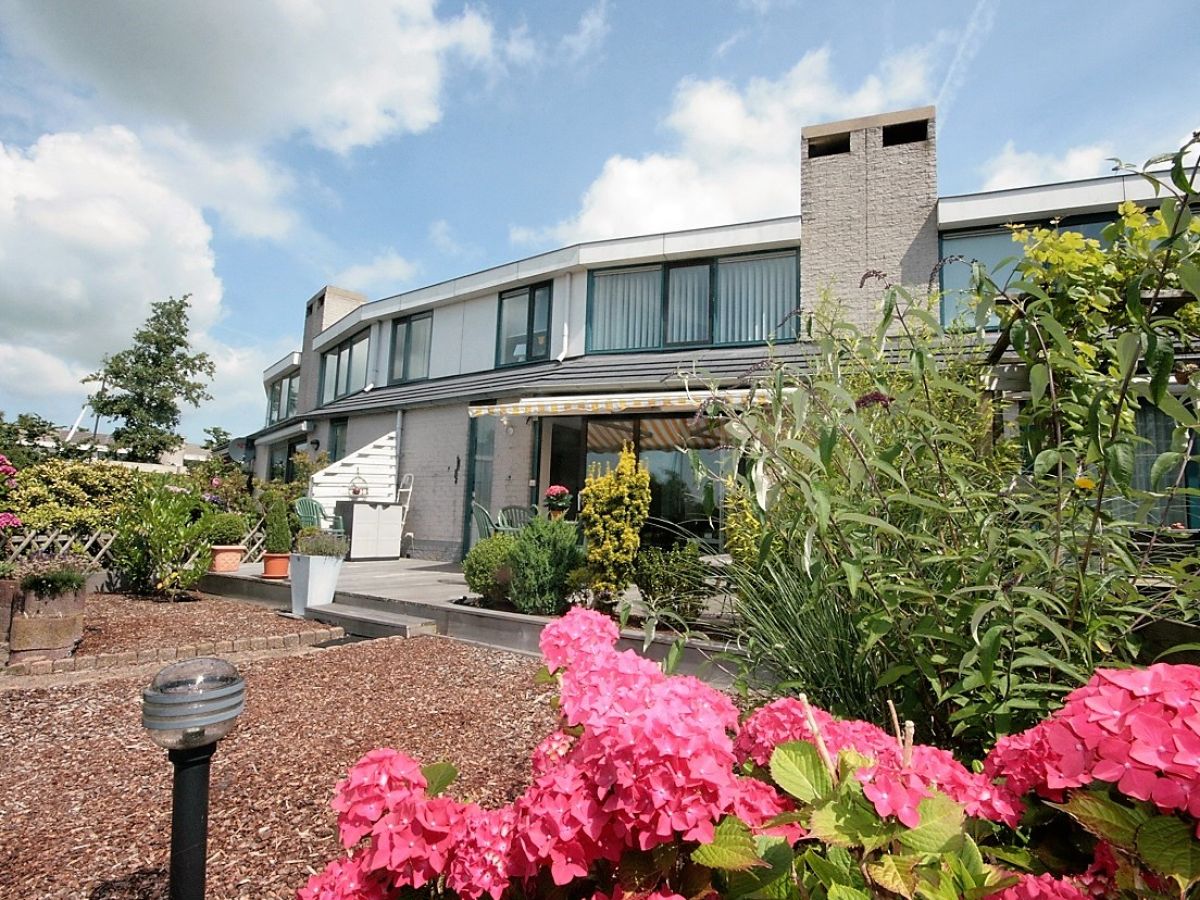 Holiday apartment Brekkense Wiel 58 - Outdoor photo 3