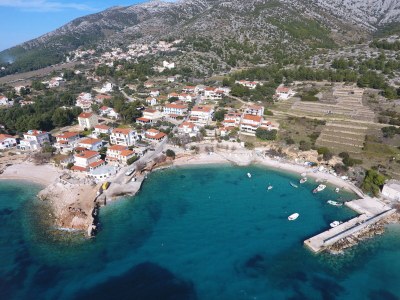 Holiday apartment Seaside Zavala - Environment photo 29