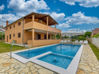 Holiday apartment Emanuela with pool in Marcana - Holiday apartment