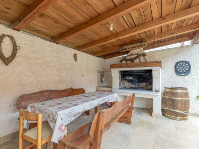 Holiday apartment Emanuela with pool - Outdoor photo 6