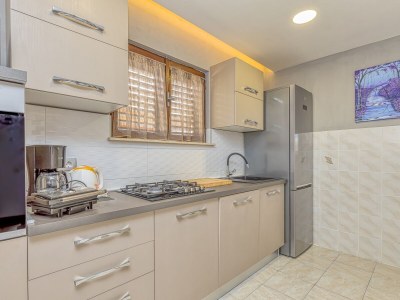 Holiday apartment Emanuela with pool - Features photo 14