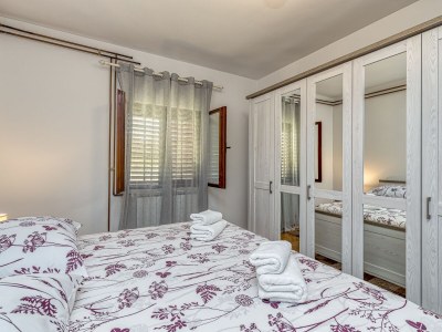 Holiday apartment Emanuela with pool - Features photo 17