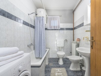 Holiday apartment Emanuela with pool - Features photo 22