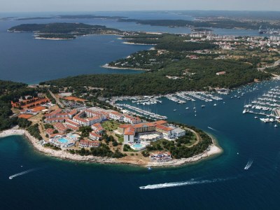 Holiday apartment Emanuela with pool - Environment photo 24