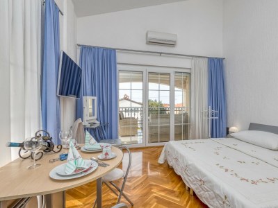 Apartment Covic Blue - Features photo 17