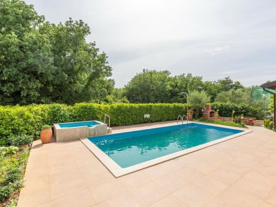 Apartment Visnjan No.3 - Outdoor photo 11