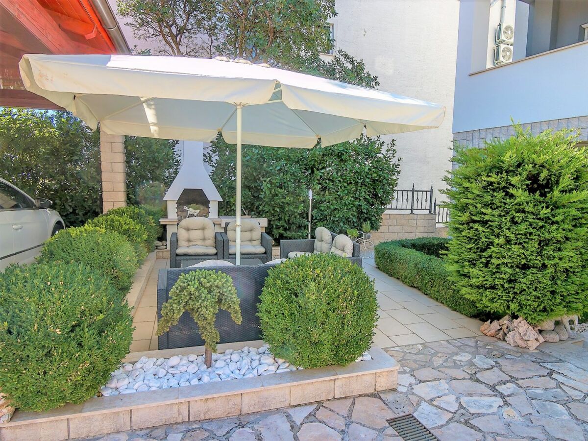 Apartment HH Queens - Apartment Queens No.1 with Terrace