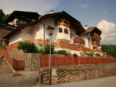 Holiday apartment Flo in Welschnofen - Holiday apartment