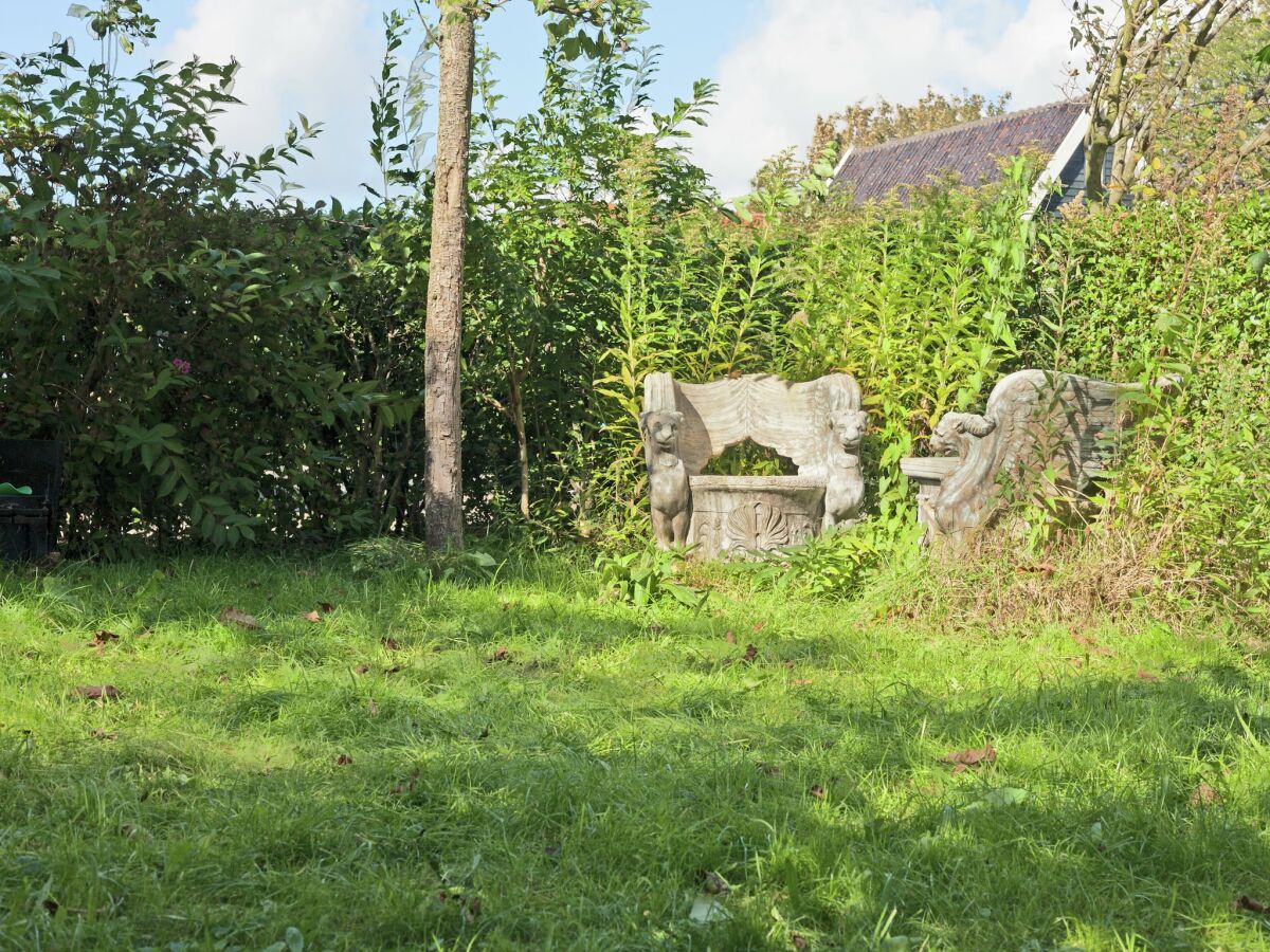 Holiday house Holiday home in Krabbendam - Outdoor photo 5