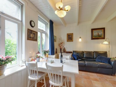Holiday house Holiday home in Krabbendam - Features photo 7