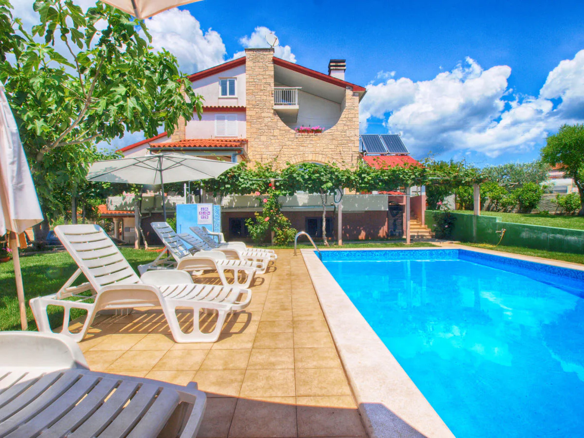 Holiday apartment Holiday Apartment Valentin 810 Medulin - Outdoor photo 3