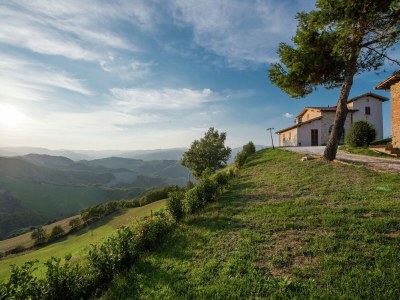 Cottage Villa in Sant'Angelo mit Talblick - Outdoor photo 14