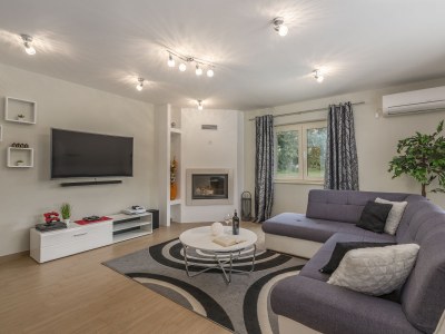 Villa Karmen - Features photo 8